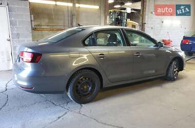 Седан Volkswagen Jetta 2017 в 