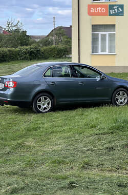Седан Volkswagen Jetta 2006 в 