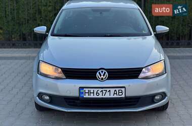 Седан Volkswagen Jetta 2011 в 