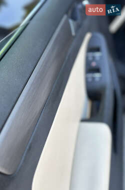 Седан Volkswagen Jetta 2013 в 