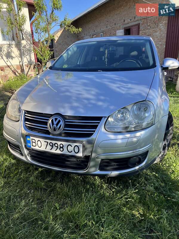 Седан Volkswagen Jetta 2006 в Кременце