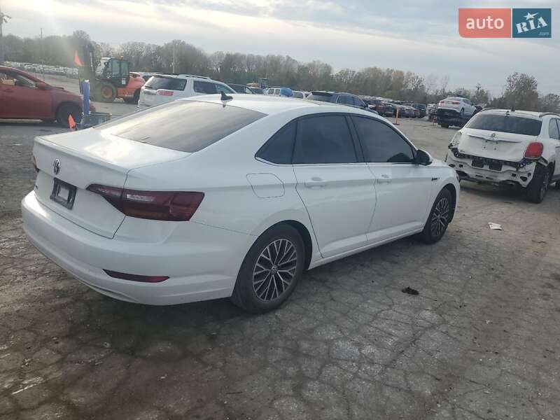 Седан Volkswagen Jetta 2019 в Львове