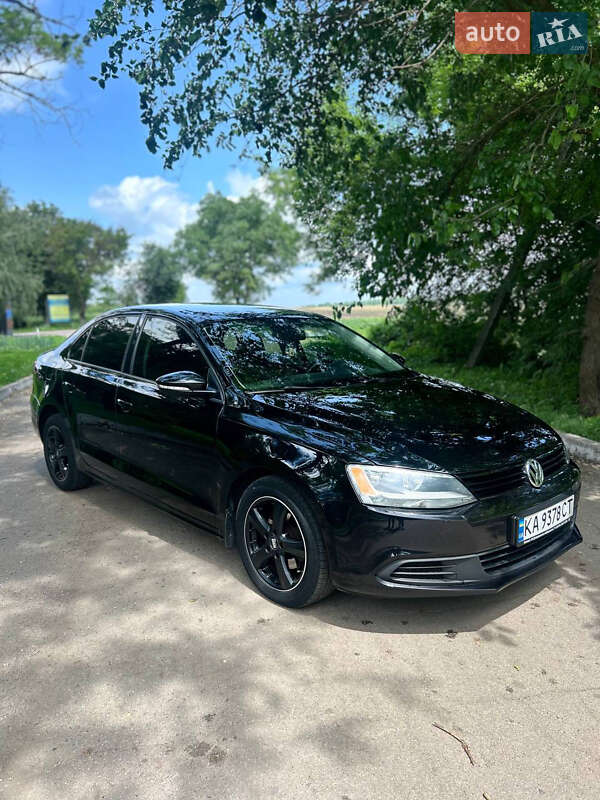 Седан Volkswagen Jetta 2012 в Кропивницькому