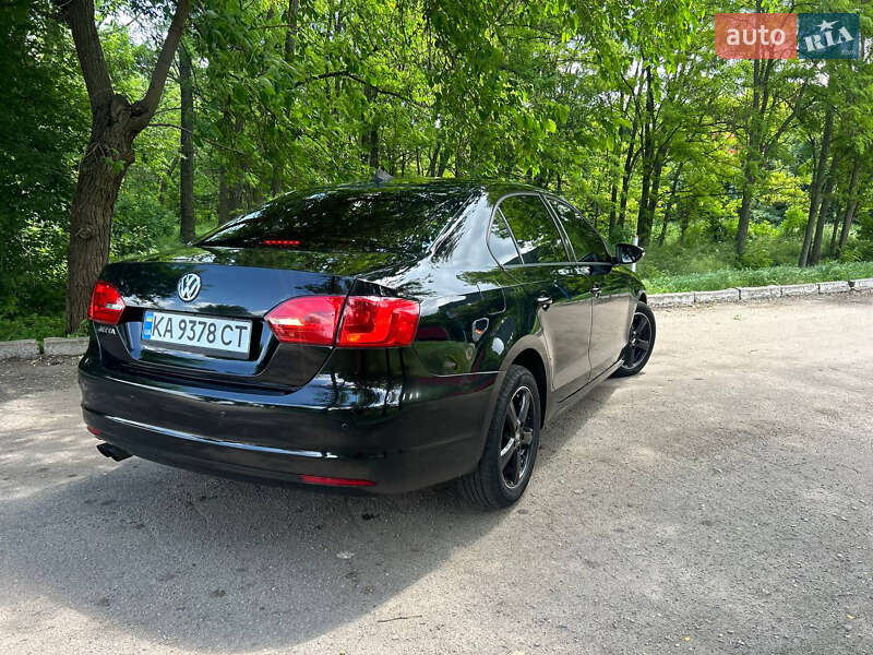 Седан Volkswagen Jetta 2012 в Кропивницькому