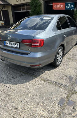 Седан Volkswagen Jetta 2017 в 