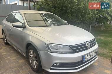 Седан Volkswagen Jetta 2016 в 