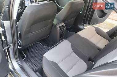 Седан Volkswagen Jetta 2013 в 