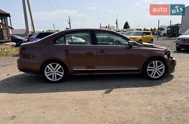 Седан Volkswagen Jetta 2017 в 