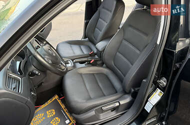Седан Volkswagen Jetta 2011 в 