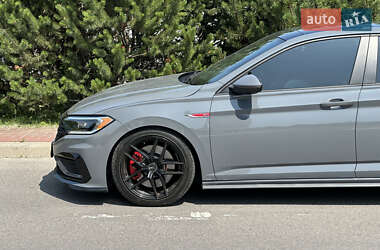Седан Volkswagen Jetta 2019 в 