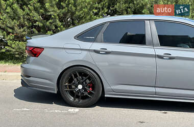 Седан Volkswagen Jetta 2019 в 