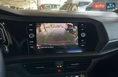 Седан Volkswagen Jetta 2019 в 
