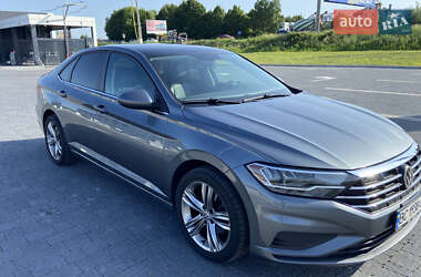 Седан Volkswagen Jetta 2018 в Львові