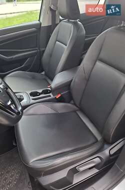 Седан Volkswagen Jetta 2018 в 
