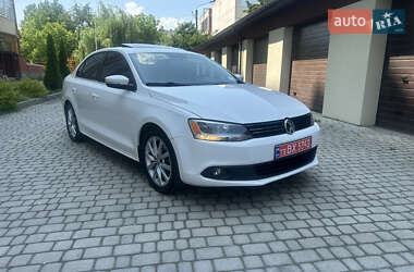 Седан Volkswagen Jetta 2014 в Коломиї