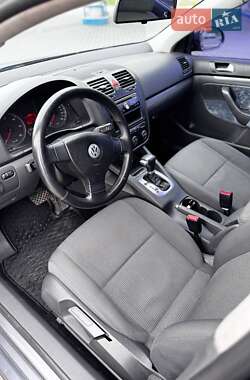 Седан Volkswagen Jetta 2008 в 