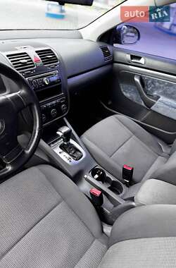 Седан Volkswagen Jetta 2008 в 