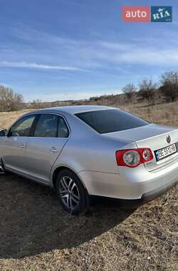 Седан Volkswagen Jetta 2006 в 