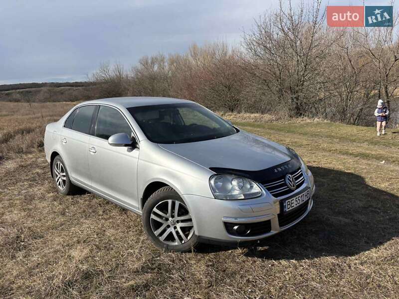 Седан Volkswagen Jetta 2006 в Первомайске