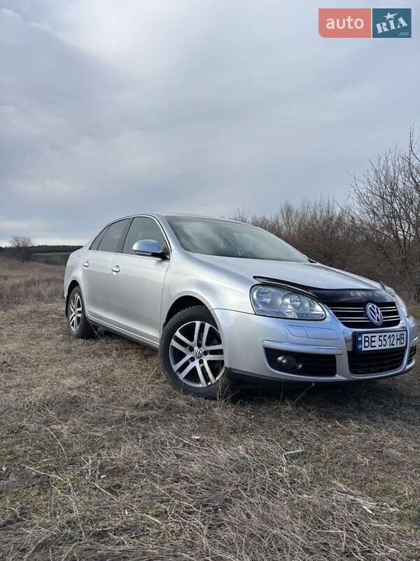 Седан Volkswagen Jetta 2006 в Первомайске