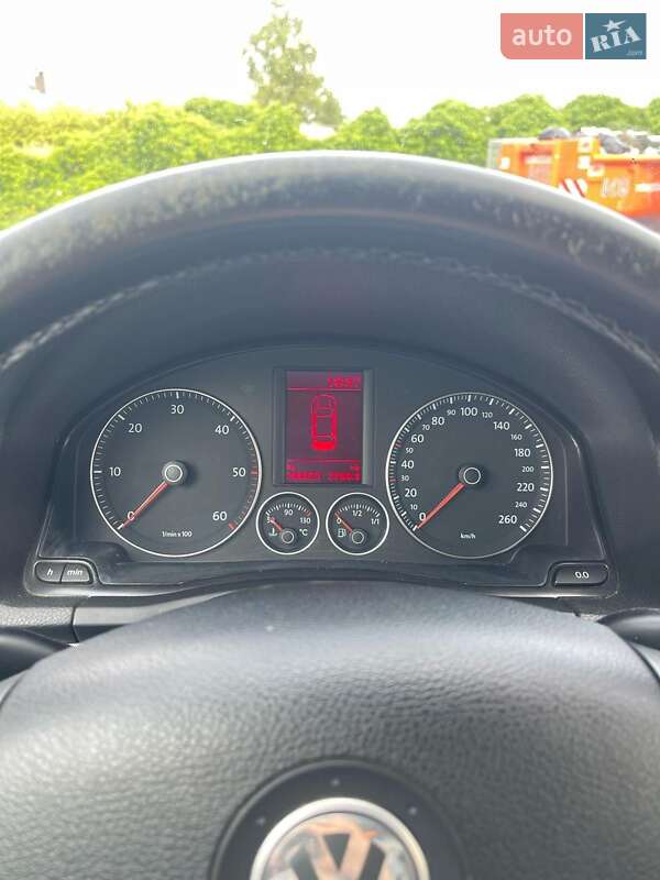 Седан Volkswagen Jetta 2006 в Луцьку