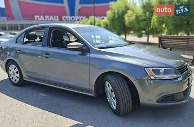 Седан Volkswagen Jetta 2014 в 