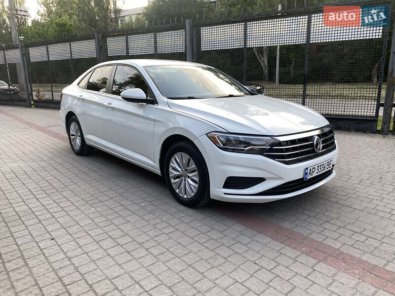 Седан Volkswagen Jetta 2019 в Запоріжжі
