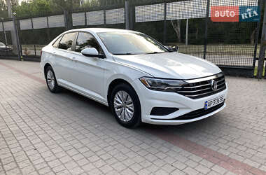Седан Volkswagen Jetta 2019 в 