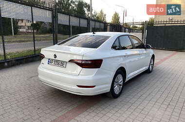 Седан Volkswagen Jetta 2019 в 