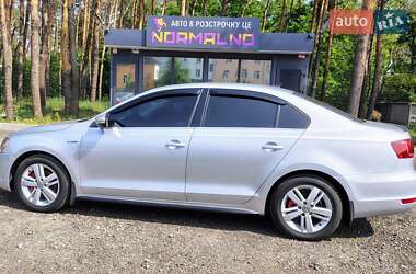 Седан Volkswagen Jetta 2014 в 