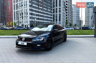 Седан Volkswagen Jetta 2017 в 