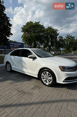 Седан Volkswagen Jetta 2016 в 