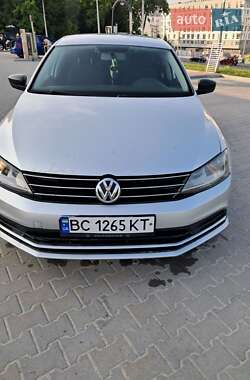 Седан Volkswagen Jetta 2015 в Львове