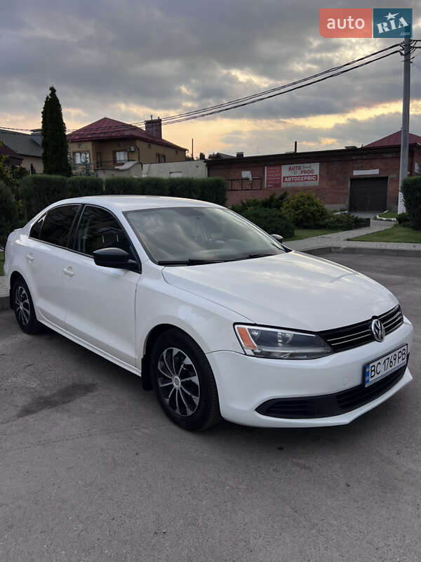 Седан Volkswagen Jetta 2012 в Шептицькому