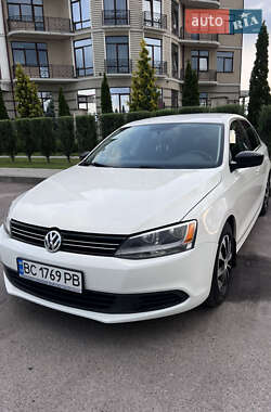 Седан Volkswagen Jetta 2012 в Шептицькому