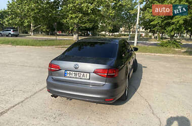 Седан Volkswagen Jetta 2015 в 