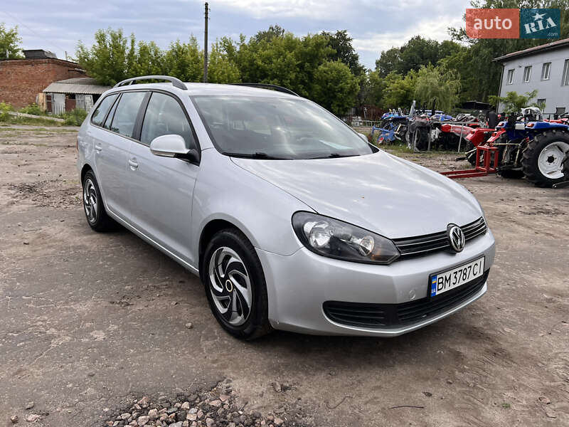 Универсал Volkswagen Jetta 2011 в Шостке