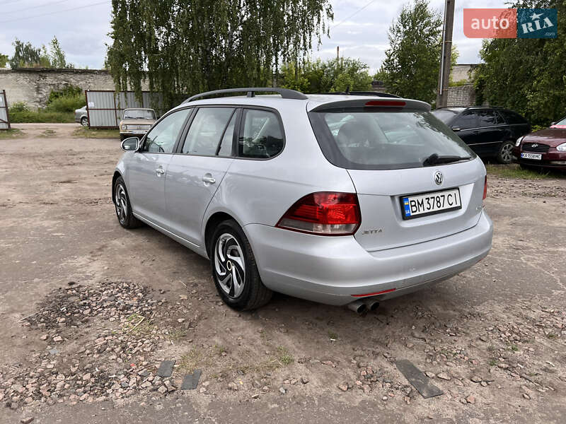 Универсал Volkswagen Jetta 2011 в Шостке