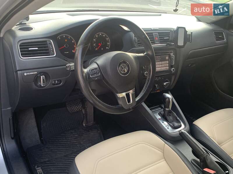 Седан Volkswagen Jetta 2011 в Броварах