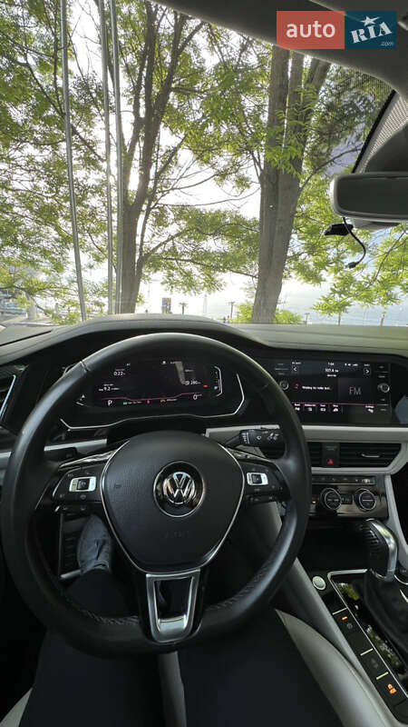 Седан Volkswagen Jetta 2019 в Одесі