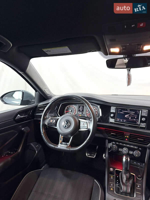 Седан Volkswagen Jetta 2019 в Одессе