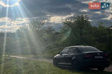 Седан Volkswagen Jetta 2015 в Дніпрі