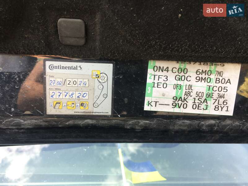 Седан Volkswagen Jetta 2012 в Львове