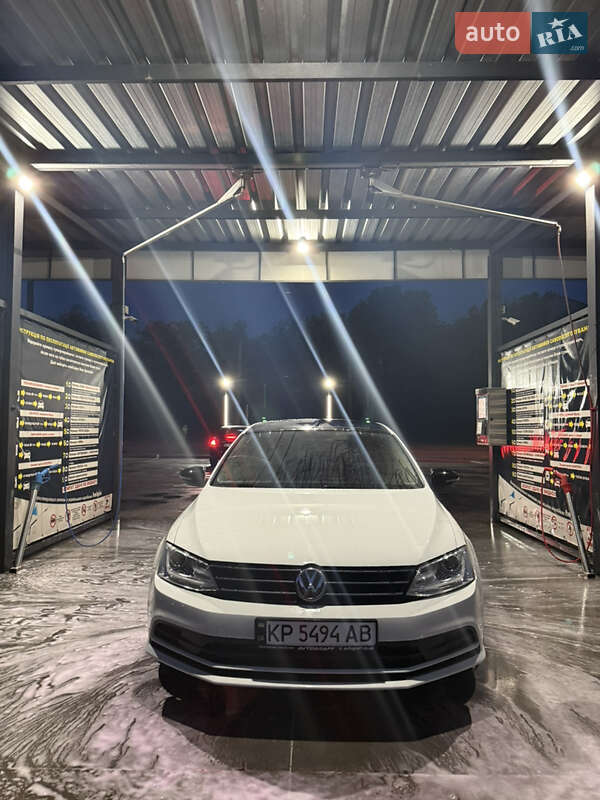 Volkswagen Jetta 2016