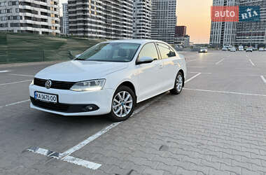 Седан Volkswagen Jetta 2012 в Киеве