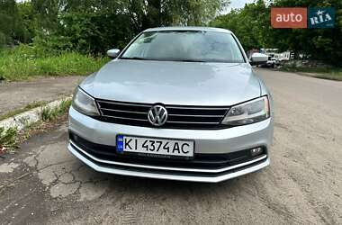 Седан Volkswagen Jetta 2015 в Києві