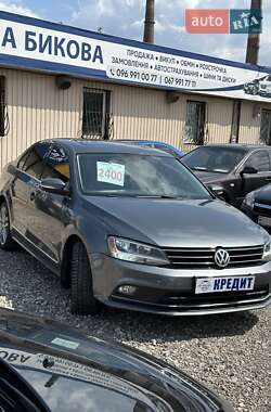Седан Volkswagen Jetta 2016 в 