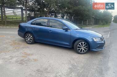 Седан Volkswagen Jetta 2017 в 
