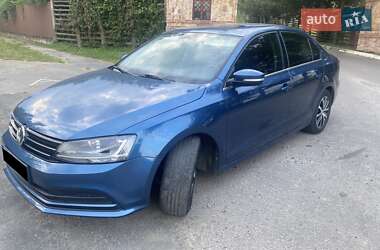 Седан Volkswagen Jetta 2017 в 