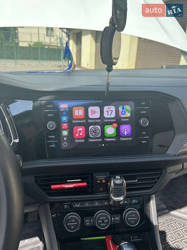 Седан Volkswagen Jetta 2021 в Хмельницком